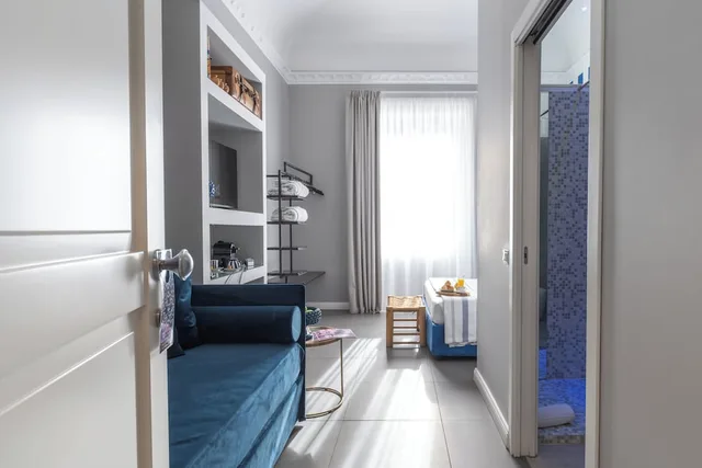Room, Triple, Queen Bed, City View, Sofa, Family Affair 5/8