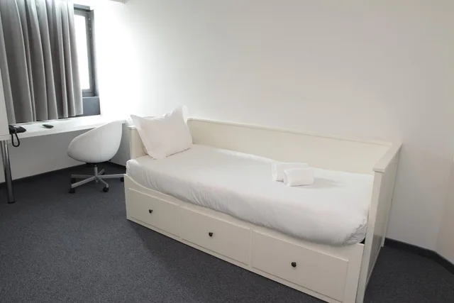 غرفة ثلاثية، Star Inn Porto 3/3