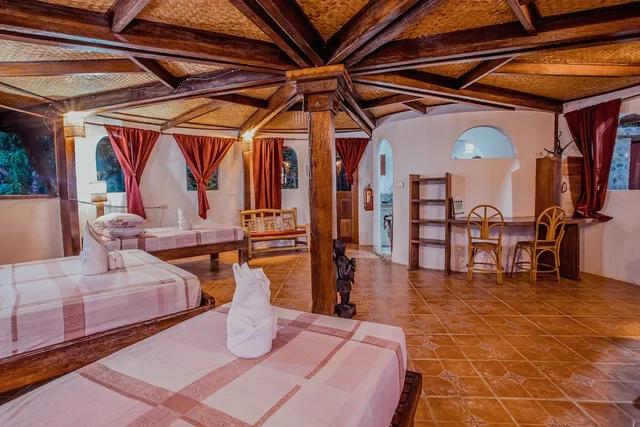 شاليه غراند بسرير كوين وسريرين فرديين، Atremaru Jungle Retreat 1/1