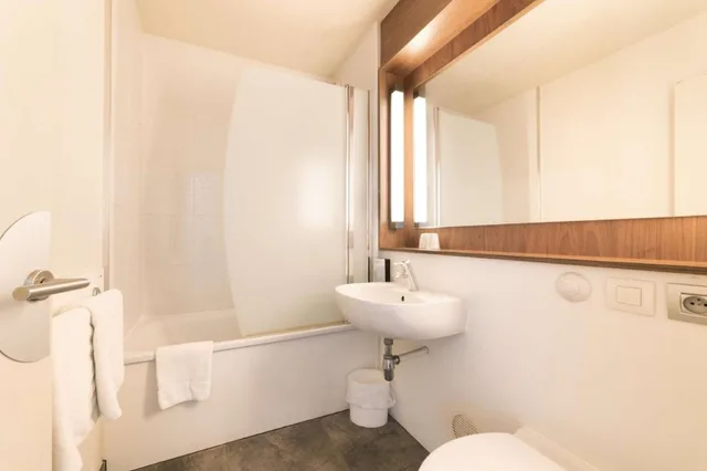 Next Generation, Junior, Twin Beds, 3 Beds, Campanile Toulon La Seyne Sur Mer Sanary 6/6