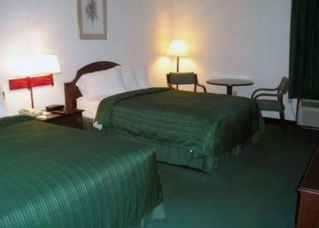 غرفة بسريرين مزدوجين لذوي الإعاقة، Quality Inn & Suites Thomasville-High Point 3/4