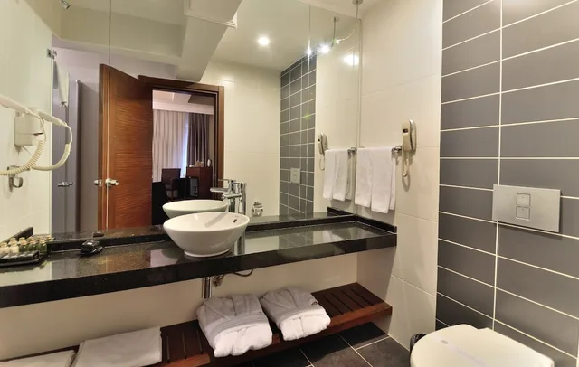 غرفة تنفيذية بسرير كوين بجاكوزي، Tiara Termal Spa Hotel 10/10