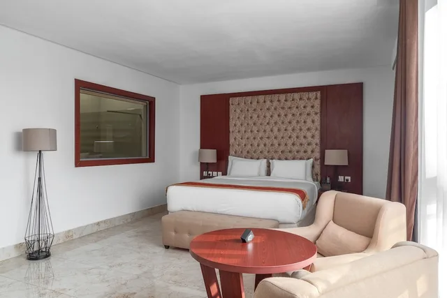غرفة سوبيريور بسرير كوين، Johnwood Hotel by Bolton 2/3