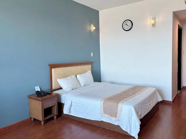 غرفة ديلوكس بسرير مزدوج بإطلالة على المدينة، Thien An Riverside Hotel 1/10