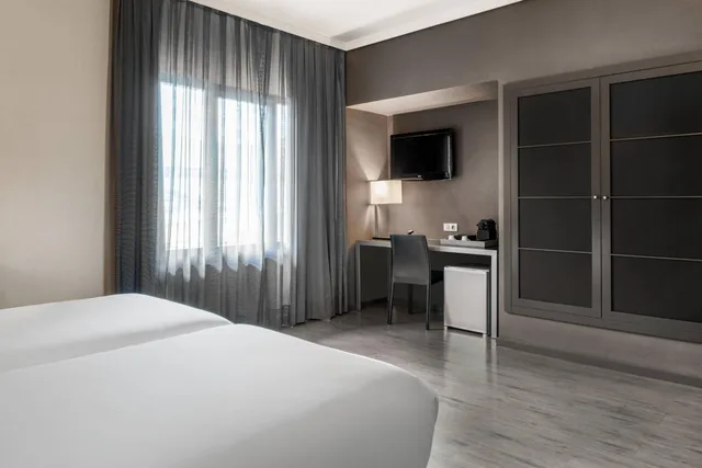 غرفة بسرير مزدوج مع سرير إضافي، B&B HOTEL Vitoria General Alava 6/8