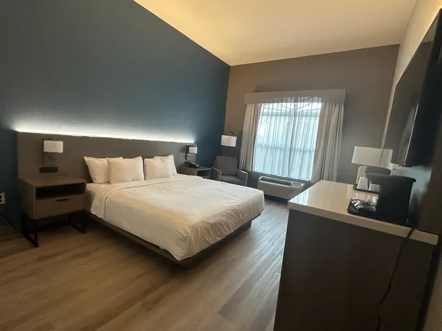 جناح بسرير كينج، Comfort Inn & Suites Concord (Kannapolis) 2/6