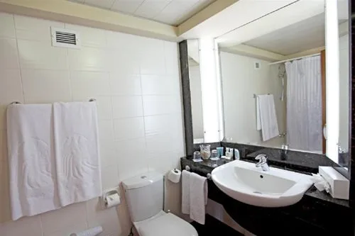 غرفة مفردة بسرير مزدوج، Poseidonia Beach Hotel Limassol 3/3