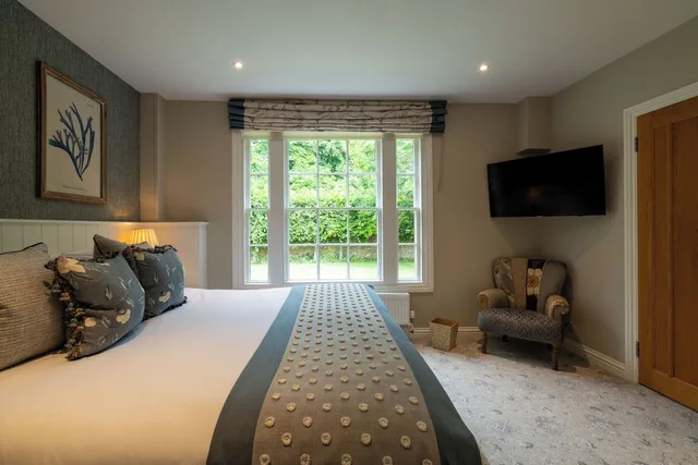 2 Bedrooms, Grand, Cottage, 2 Double Beds, 3 Double Beds, Lucknam Park, Emblems Collection 1/2