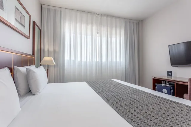 Room, Twin Beds, Eurostars Toledo 4/10