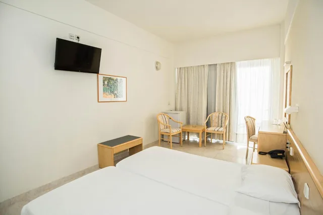 Standard, Side Sea View، Hotel Riviera 4/6