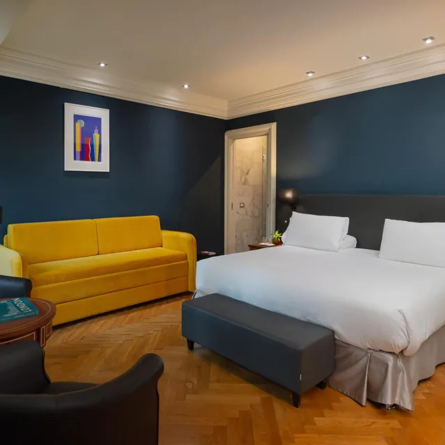 جناح جونيور، Hotel Principe Torlonia 2/10