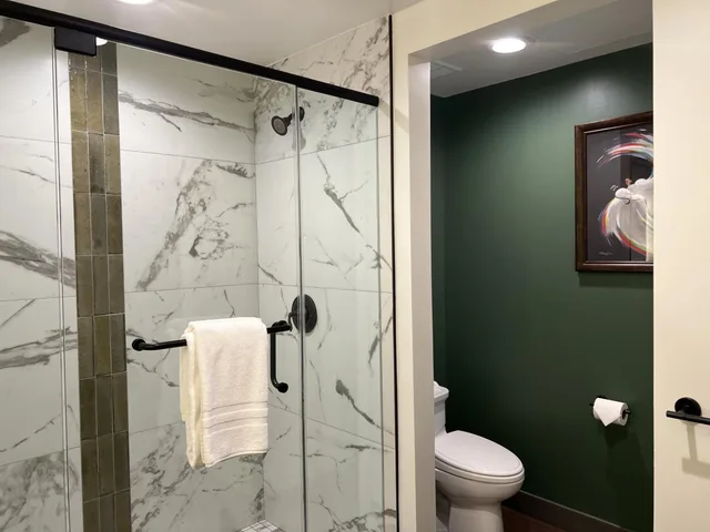 غرفة بسريرين كوين، CHEROKEE CASINO & HOTEL WEST SILOAM SPRINGS 4/4