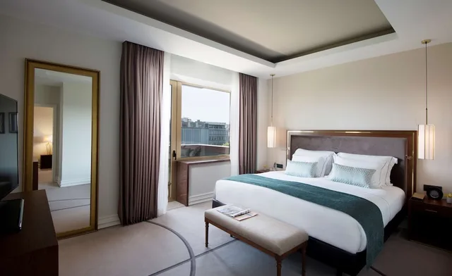 جناح تنفيذي بسرير كينج مع سرير إضافي، Tivoli Avenida Liberdade the Leading Hotels of the World 4/10