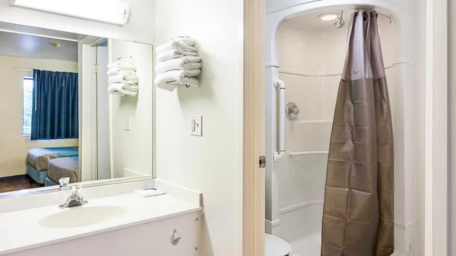 غرفة بسريرين مزدوجين للمدخنين، Motel6 Fredericksburg, VA - North 3/3