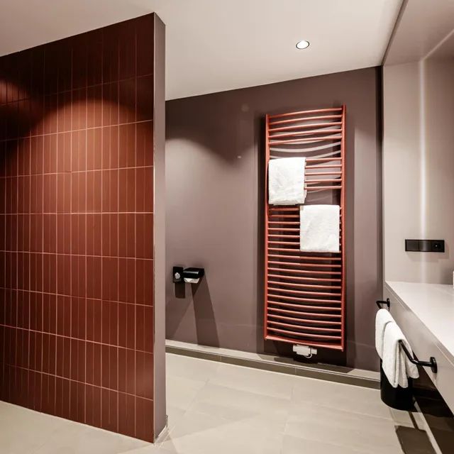 جناح جونيور بشرفة، Room in B&B - Studio for 2 People in Hamburg Mitte, Cozy and Modern 7/10