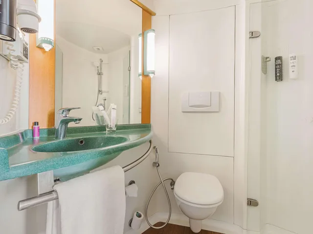 غرفة يابانية بسرير مزدوج، ibis Gurgaon Golf Course Road 4/4