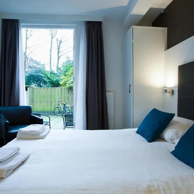 غرفة بسرير مزدوج في الملحق، Hotel Vossius Vondelpark 1/10