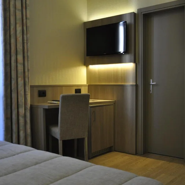 غرفة سوبيريور مفردة، Hotel Est 10/16