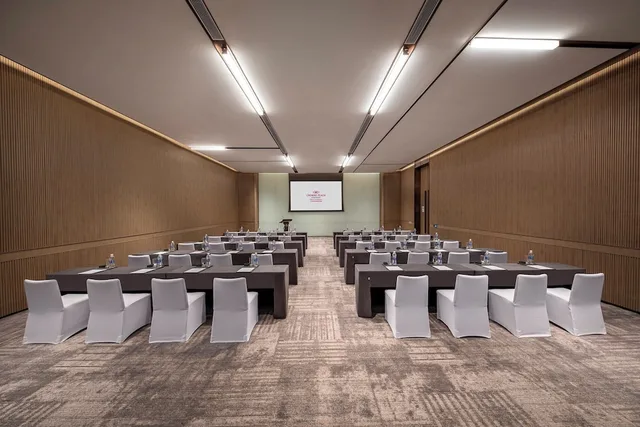 Crowne Plaza Sanya Yazhou Bay by IHG، سانيا 40/50