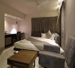 غرفة تنفيذية، Hotel Carrefour 1/1