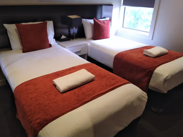 شقة عائلية بسرير كوين وسريرين منفصلين بغرفتي نوم، APARTMENTS ON CHAPMAN 2/4