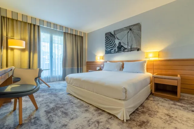 غرفة قياسية بسرير كينج، HOLIDAY INN RESORT NICE - PORT SAINT LAURENT 5/10
