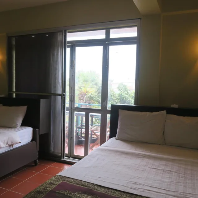 غرفة عائلية، River Dolphin Hotel 1/4