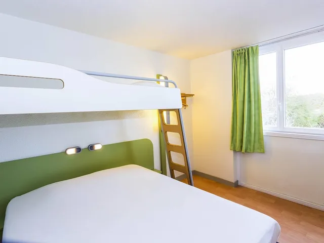 Room, Triple, Double and Bunk Bed, Ibis budget Lorient Hennebont 3/7