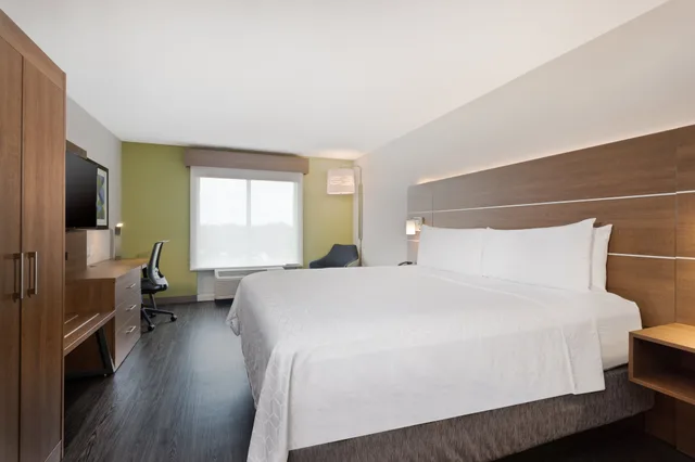 غرفة قياسية بسريرين كوين بحوض استحمام، Holiday Inn Express Hotel & Suites Largo-Clearwater 1/5