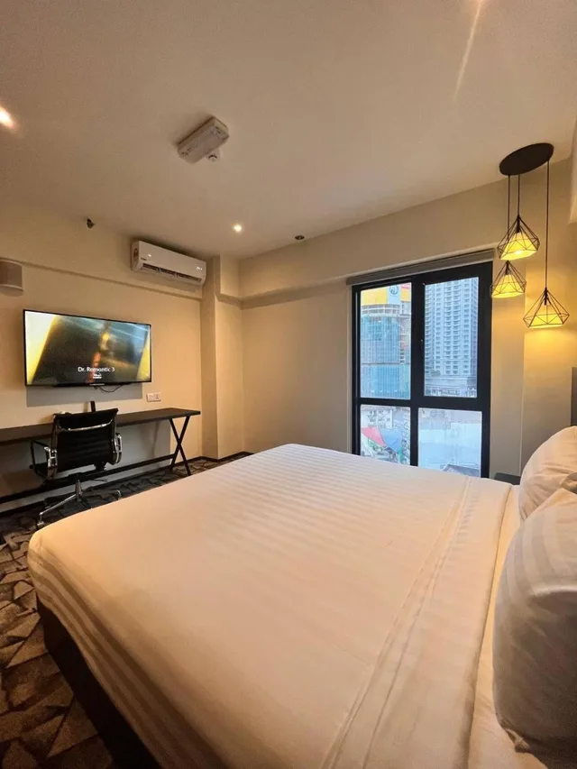 Deluxe, King Bed, Hotel Damai Kuala Lumpur 1/3