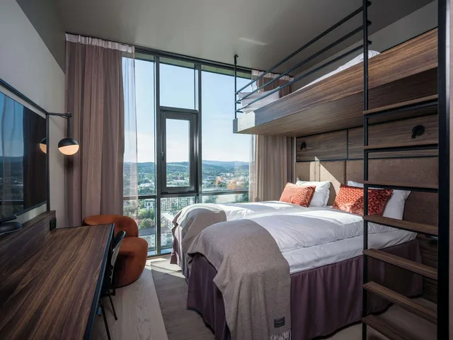 غرفة عائلية بسرير مزدوج وسرير بطابقين، Quality Hotel Panorama 1/6