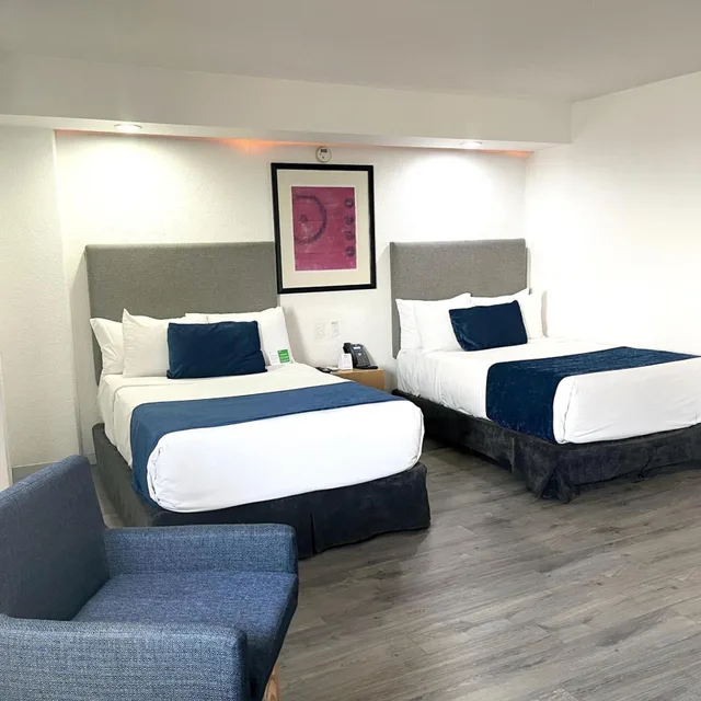 Standard, 2 Double Beds, Best Western Plus Gran Hotel Centro Historico 4/9