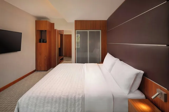 غرفة ديلوكس بسرير كينج، Le Meridien Barcelona 8/10