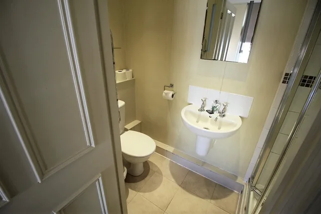 غرفة بسرير مزدوج، The Saracens Head Hotel 6/8
