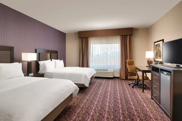 غرفة قياسية بسريرين كوين لذوي الإعاقة، Holiday Inn Express And Suites Billings 5/8