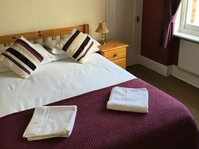 غرفة قياسية بسرير مزدوج، The Kings Arms 1/3