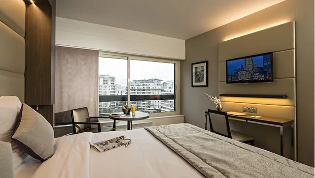 استوديو سوبيريور بسرير مزدوج مع أريكة، RESIDHOME COURBEVOIE LA DEFENSE 1/5