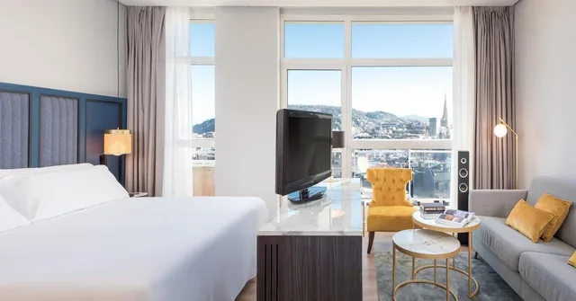 جناح جونيور بشرفة، Hotel San Sebastian Orly, Affiliated by Melia 5/8