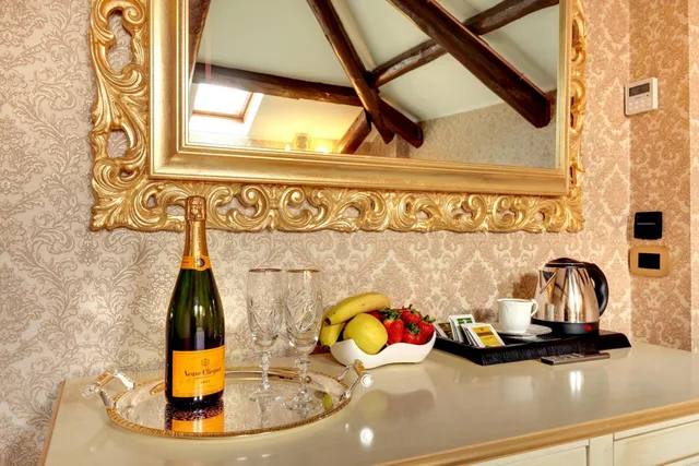 Room, Double or Twin Bed, Attic، New Reiter Hotel 8/8