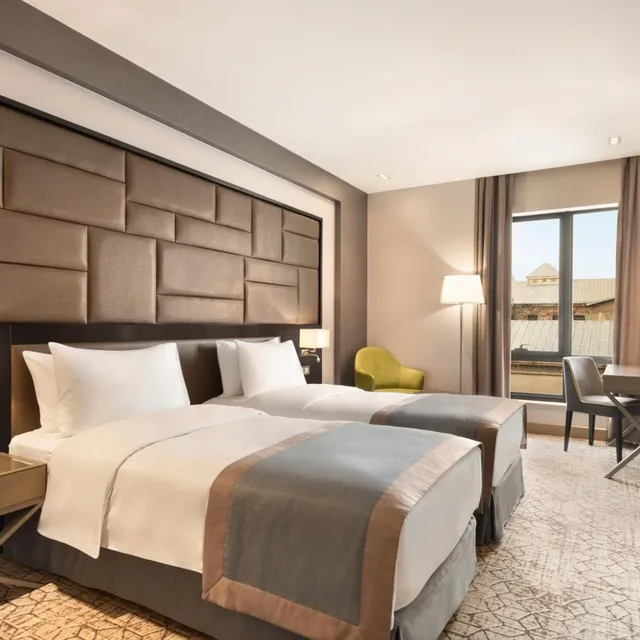 غرفة ديلوكس بسرير فردي، Wyndham Grand Tbilisi 1/5