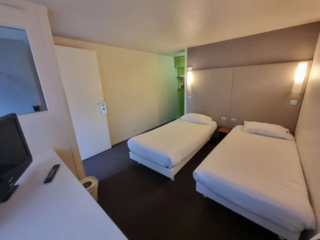 غرفة قياسية بسريرين منفصلين، CAMPANILE VILLENEUVE SUR LOT - PUJOLS 5/10