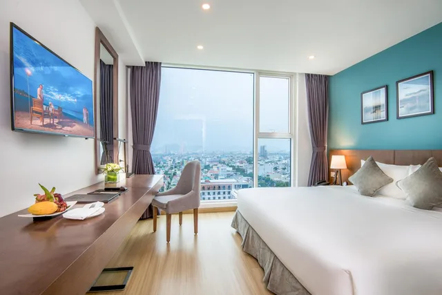 غرفة سوبيريور بسرير مزدوج أو سريرين منفصلين بإطلالة على المدينة، Royal Lotus Hotel Danang 3/8