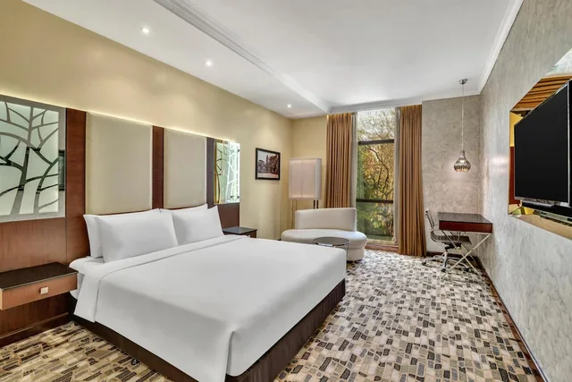 غرفة سوبيريور بسريرين منفصلين، Radisson Blu Atria Bengaluru 1/10
