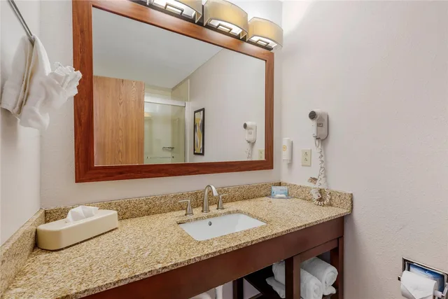 غرفة بسرير كينج، Comfort Inn River's Edge 7/7