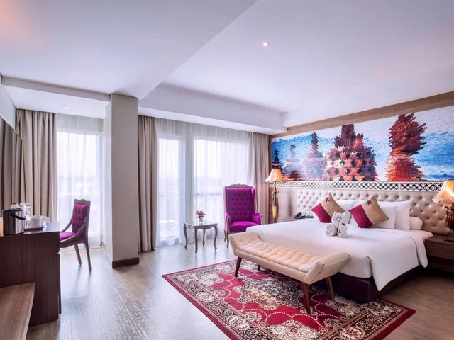 Premium, Deluxe, King Bed, Grand Mercure Yogyakarta Adi Sucipto 4/6