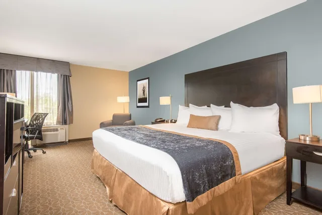 غرفة بسرير كينج، Wyndham Garden Texarkana 5/8