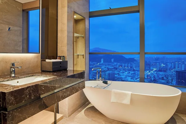 غرفة كلوب بسرير كينج، Westin Wenzhou 4/5