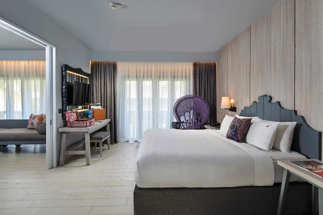 جناح، Hard Rock Hotel Bali 1/1
