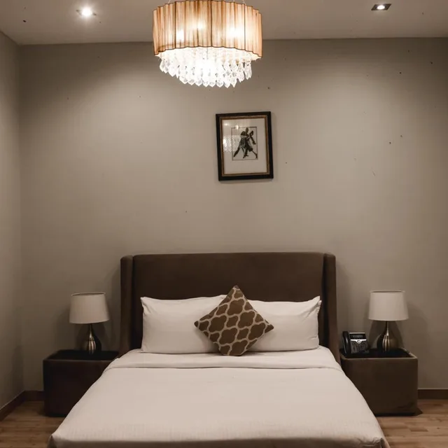 جناح بغرفة نوم واحدة مع أريكة، Dragon Hotel & Resort 1/6