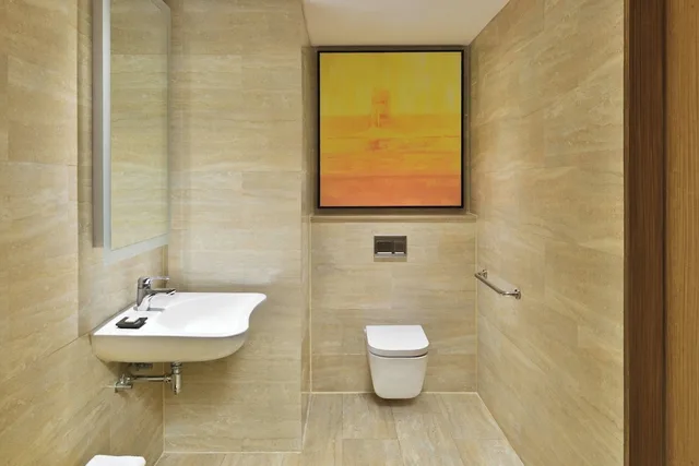 غرفة تنفيذية بسرير كينج بإطلالة على المسبح، Courtyard By Marriott Bengaluru Outer Ring Road 6/7